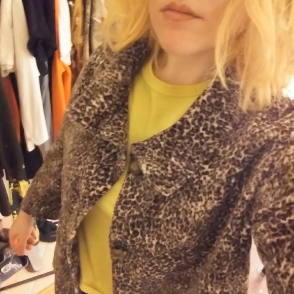 Talbots collared leopard jacket - Picture 3 of 3